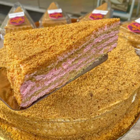 كيكه العسل الروسيه ( فاكهه)