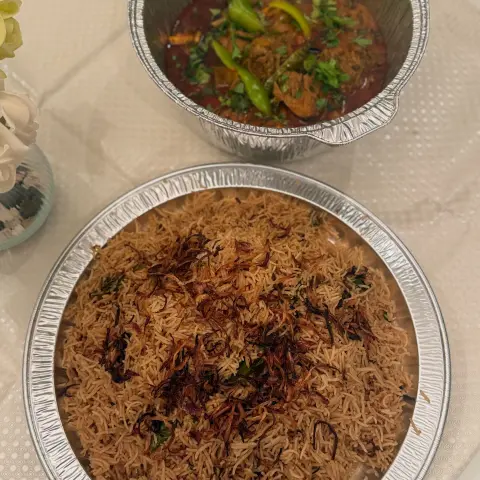 رز مكشن مع ايدام كاري لحم