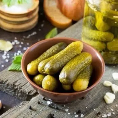 مخللاتنا تُحضَّر خصيصًا حسب ذوقك 🌶️ تشكيلة متنوعة وأحجام متعددة السعر يُحدَّد عند الطلب جرّب قبل ما تفتح المنتج✨ عيّنة تذوّق قبل فتح المنتج وإذا ما نال إعجابك نسترجع لك المبلغ بكل أريحية