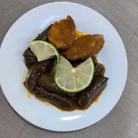 ورق عنب وفتة ورق عنب