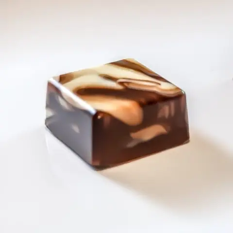 Marbled chocolate ❤ wishes you a great day! #chocolatemilk #chocolate #chocolatier #chocolates #chocolate #شوكولاتة #شوكولاته #شوكولا #شوكولا #شوكولاته_فاخره #حلويات #حلى_لذيذ #حلى #حلا #حلى_منزلي #حلى_سريع #حلى_سهل #لذيذ #لذيذه ##yummy #delicious #foodphotography #sweet #sweets #homemade #tasty #tastydessert #truffles #truffle
