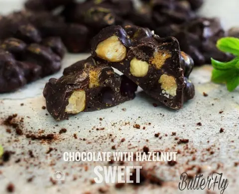 كرسبي البندق و اللوتس Crispy hazelnut and lotus ‎#الرياض#شوكولاتة#فاخره#مناسبات#حلويات#حفلات#تقديمات#مشكل#نكهات#مواليد#زواج#مشروعي#مشاريع الرياض#منتجات محليه#favors#party#chocolate #نكهات#مذاق#افكار#قهوه#