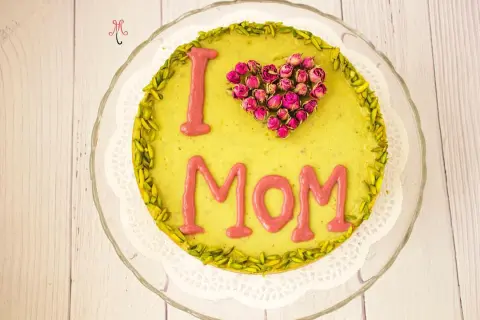 Mom, you are the number 1 for me... ايش حتكتبوا عبارات لامهاتكم ؟ موجوده في قطوف وحلا- الشرائع . . . . . #حلى #dessert #sweet16 #cake #عيدالام #mothersday