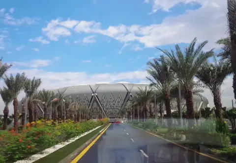 تشرفونا في ملعب الجوهرة كأول متجر يوفر #ورق_عنب#اتحاد #مباراة #ملعب_الجوهرة ..