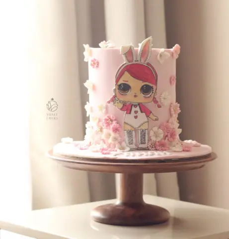 LOL surprise cake