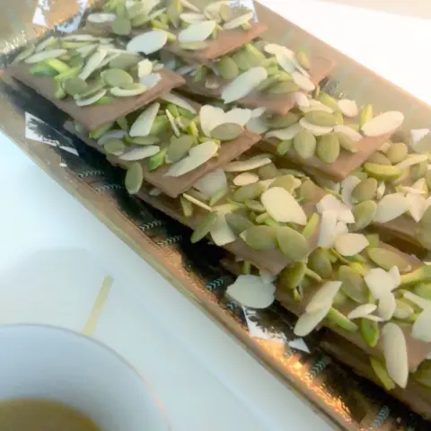 رقائق البسكوت بالشوكولاتة