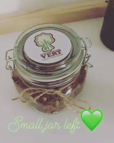 Good morning ☀️☀️ Small jar left#granola #healthyfood #healthylifestyle #healthybreakfast #jeddah #sugarfree #vertshop #flaxseed #pumpkinseeds #organic