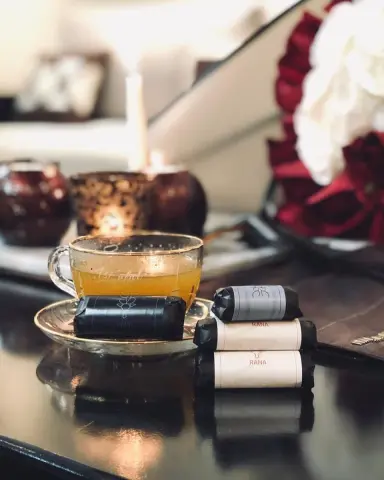 - - صباح الخير ♥️ عرض نهاية الاسبوع مستمر - - نص كيلو شوكولاته مشكله + التوصيل ( ١٠٠ ريال ) - كيلو شوكلاته مشكله + التوصيل ( ١٧٠ ريال ) - - - شكرًا أمجاد على الصوره ♥️♥️..