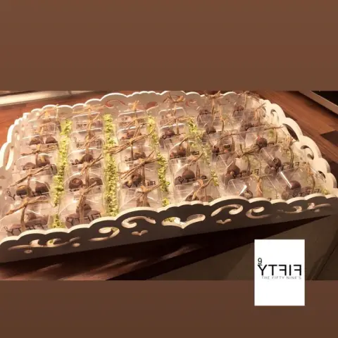 توزيعات لأستقبال مولودة "دلال" بمستشفى المانع الدمام لمكس بوبس ✨.