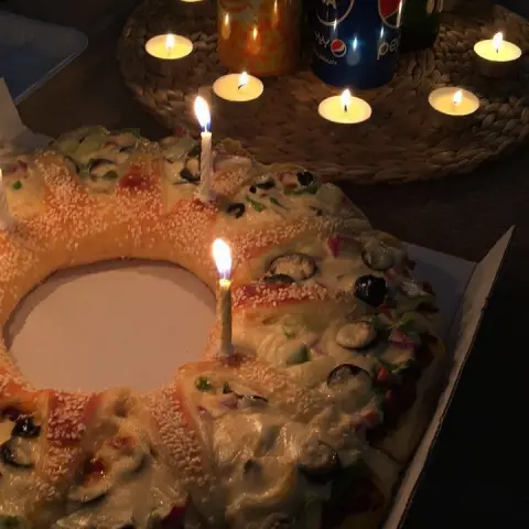 محتفلين بييتزتنا ✌️❤️ بيتزا كبير 45 ✌️❤️