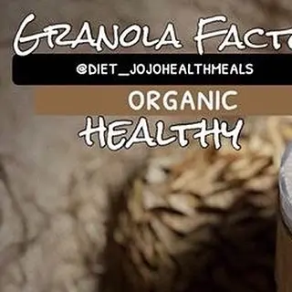 The best granola ever . . هااا لسا فيه أحد مايعرف الجرانولا #طرشوووله . . #جرانولا_فاكتوري #granola_factory1 #جرانولا_بار #جرانولا_صحي #جرانولا_شوفان #جرانولا_بالمكسرات #جرانولا_شوكلاته #جرانولا_جدة #بروتين #بروتين_بار #بروتين_جده #بروتين_بار_جدة #فطور #سناكات_صحية #سناك_صحي #سناك #جدة #جده #دايت #رياضة #أكل_صحي #دايت #فتنس #وصفات_رجيم #وصفه_صحيه #وصفات_صحية #fitness #اكسبلور #تنشيف #تضخيم