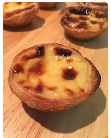 حلوى الناتا Our Pastel de Nata . . . #pasteldenatajeddah #natajeddah #jeddahdesserts #pastelaria #portuguese #bakery #jeddahfood #jeddah_food #jeddah_city #جدة #yummyjeddah #لذيذ #شهي#حلى #حلى_جدة #ناتا_جدة