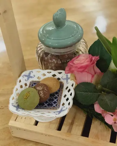 غُريبة بنكهات مختلفة .. "نوتيلا ، بيستاشيو ، لوتس "