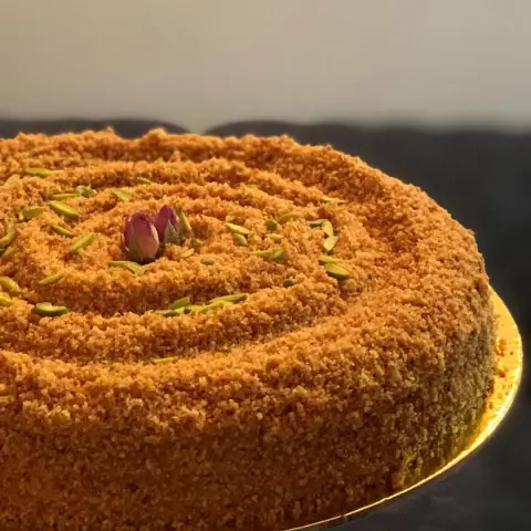 متوفر غداً لطلب والحجز على الواتس اب ‭ ‬ #كيكة_العسل_الروسية