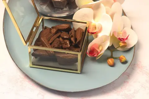 عود موروكي طبيعي محسن الاوقيه ب100 ريال