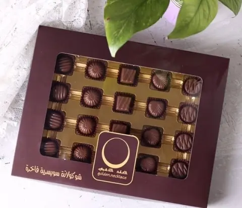 مافي مثل بوكس تشوكلت في الجمعات الشتوية ✨٢٠ حبة تشوكلت يحتوي على خمس حشوات مختلفه بـ٤٠ ريال