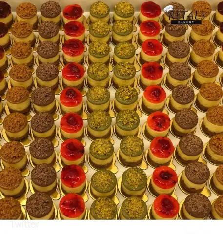#cheesecake #mini_cheesecake #yummy #home_made #fresh #kinder #lotus #maltesers #pistachio #strawberry