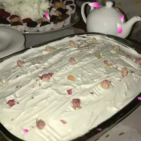 كيكه الورد ❤️