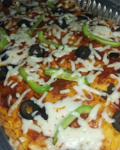ع الواتس الحجز