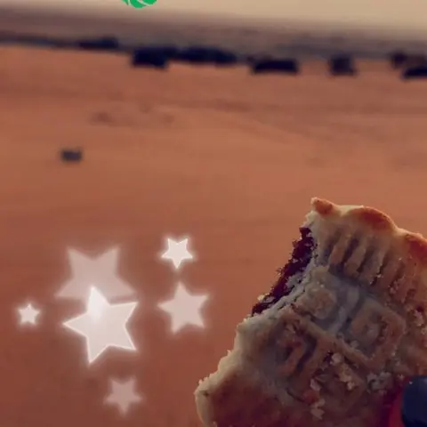 تصوير زبونه جعله هني #تارت #تارت_التمر #تارت_تفاح #فطيرة_تفاح #حلى #حلى_قهوة #كيك #كوكيز #حلى_قهوة #معمول #معمول_تمر #الرياض