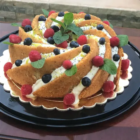 بصحه وعافيه #كيك #يمي #الرياض #الخرج #السعودية #lemoncake #كيكة #ليمون#كيكة_ليمون #منتجون #طبخ #homemade