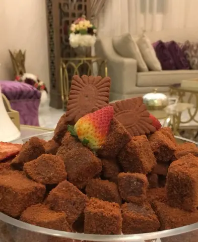 تصوير زبونه لحلا الجوزاء