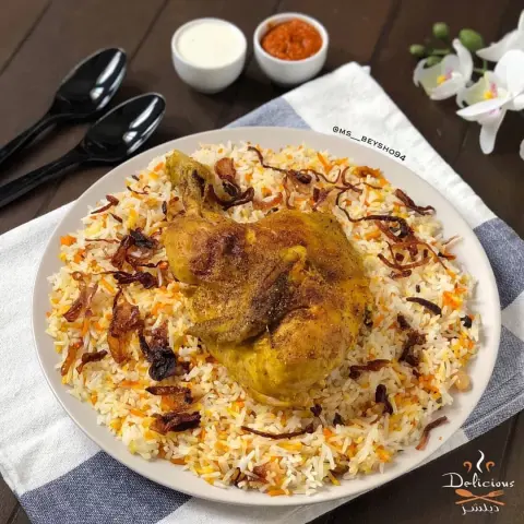 رز المندي مع الدجاج المحمّر . . لحجز طلباتكم عن طريق الواتسآب #مندي #ديلشز #saudiarabia #saudifoodies
