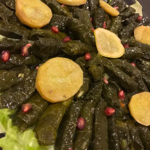 جديدنا ورق عنب نااطع ومايع يذوب بيدك قبل فمك #ورق_عنب #ورق_عنب_الرياض #ورق_ناطع