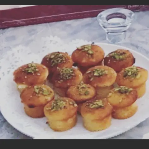 كب كيك بسبوسة محشية قشطة لطلب التواصل دايركت#زوج_ملاك_الحسيني #افنان_الباتل #توب_١٠٠_توب #حلا #اسر_منتجه #كيك #حلويات #قيادة_المرأة