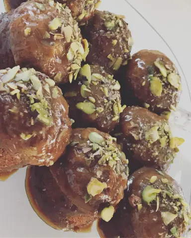 كب كيك التمر لذيذ بصوص التوفي لطلب التواصل دايركت #حلا #كيك_تمر #حلويات #افنان_الباتل #قيادة_المرأة_للسيارة_في_السعودية #توب_١٠٠_توب #يارا_النمله #اسر_منتجه_الرياض