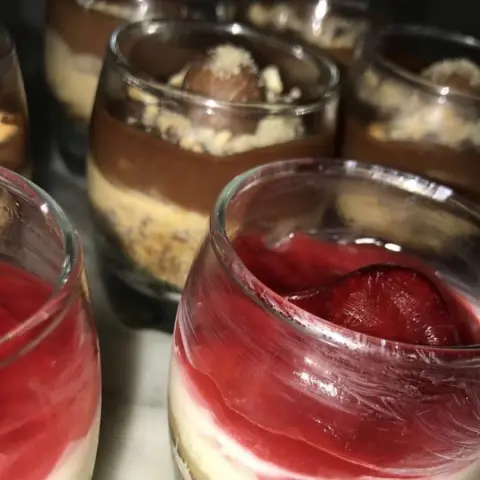 ‎#تشيز _كيك #بتلات_الحلا #تشيز_كيك_فراولة #حلى_المارس #جدة #مكة #jeddah #makkah #desert #sweet #cheesecake #mars_sweet
