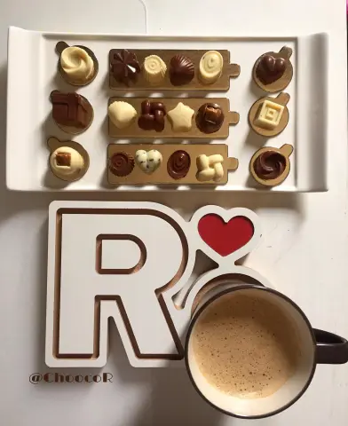 إجازة سعيدة ✨ . . . #chocolates #chocolate #choocor #chocolatecake #شوكلاتات #شوكلاته #شوكلاتة❤️ #شوكلاته_مميزة #شوكلاته_محشيه