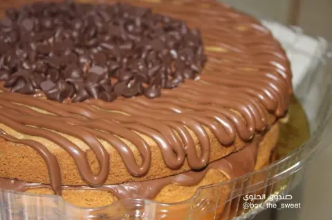 حياكم الله استقبل طلباتكم على الواتس كيكة الكوكيز ب 90ريال . بارسال الاسم والحي والموقع ونوع الطلب *الطلب قبل التسليم بيوم على الأقل #المدينة #المدينه #المدينه_المنوره #المدينة_المنورة