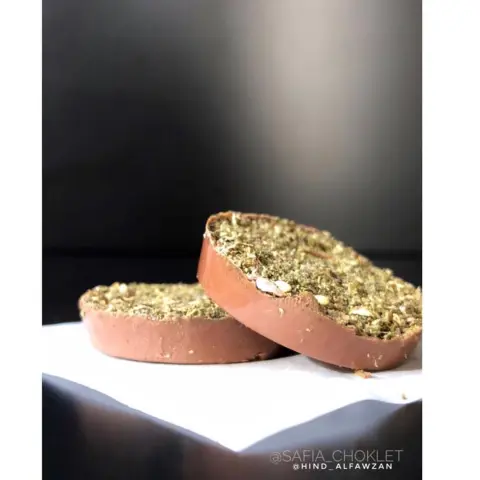 1805362497446688243_