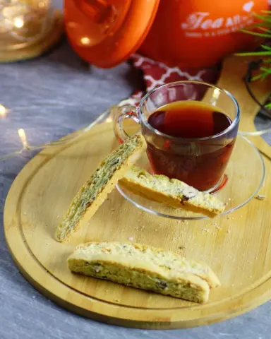 بسكويت إيطالي ( شابورة بالمكسرات )