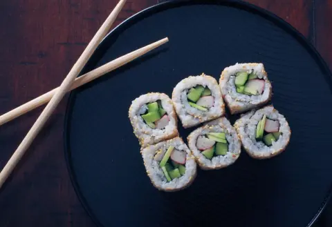 California roll #sushiroll #crab #avocado #yumesushii