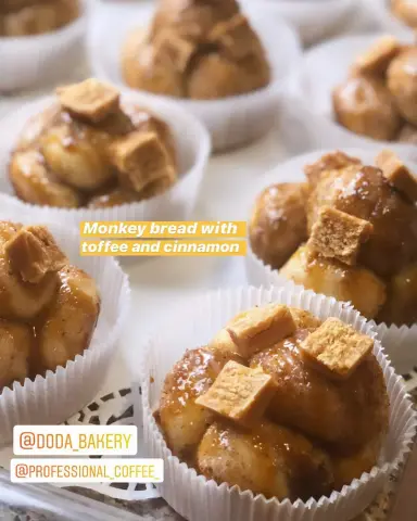 جمعة مباركة #dulcedeleche #foodphotography #monkeybread #مونكي_بريد #cinamonroll #cramel #toffee #متوفر #يومياتي #لذيذ #طراوة #حلو #حلى #كوفي #قهوة #سبانش #جمعة_مباركة #جمعات