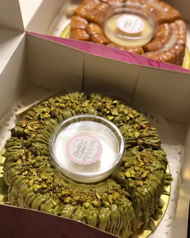 Pistachio lovers fresh every day for orders WhatsApp: #مونكي_بريد #monkeybread #monkeybread #foodphotography #food #تصوير #تصويري #دعم #لايك #صور #اكل #لذيذ #مناسبات #حفلات #خلية_نحل #خلية_النحل #حلى #روعة #نوتيلا #عجين #معجنات #فطاير #حلو #جدة #لوتس #بستاشيو #فستق #يمي #شتاء #للطلب