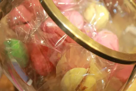 جوزية بحشوه من اختيارك ( لوتس-نوتيلا-توفي ) الكيلو ب 80 ريال