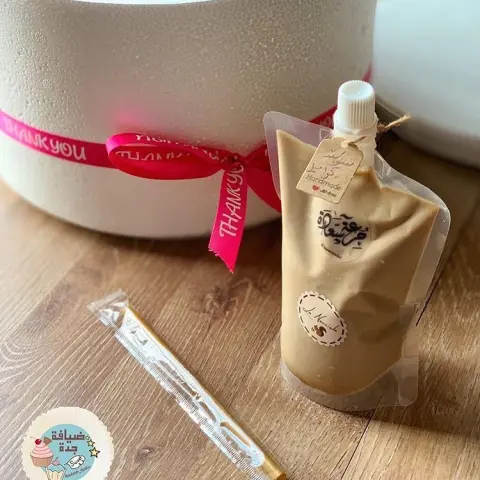 أكياس القهوة ❤️ لطلعاتكم و جمعاتكم.. و ممكن تطلبون بوكس الثلج عشان تجلس باردة اطول فترة و تسرسح اكثر أكياس القهوة ❤️❤️❤️ حجم ٥٠ مل ب ٥ ريال، حجم ١٠٠ مل ب ٧ ريال و حجم ٢٠٠ مل ب ٩ ريال قهوتكم بالنكهات اللي تحبوها ❤️ ( موكا، لاتيه، شوكولا، سولتد كراميل، كراميل، بندق، آيريش كوفي، روز لاتيه، تشوكلت ميلانو كوفي، لافندر، سبانش لاتيه) . تصوير الحساب الرائع: ❤️ . #ايس_موكا #اكسبلور #موكا #مشروبات_بارده #جده #جدة #تقديمات #موكا_بارد #توزيعات_موكا #توزيعات_جدة #قهوة #قهوة_باردة #توزيعات_ميني #جده #توزيعات #سان_سيباستيان #لاتيه #سانسيباستيان #كوفيهات_جدة #شاليهات_جده #ليزي_كيك #موكا_باردة #موسم_جدة #حلى #سان_سبستيان #حلى #حلى_قهوة #اكياس_عصير #أكياس_قهوة #قهوة_باردة