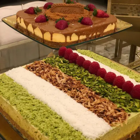 تشيز كيك الفستق وتشيز كيك اللوتس مقاس كبير #روثانة_سويتس #تشيز_كيك #حفل #تقديمات #ضيافة#حفل#الدمام#الخبر#الظهران