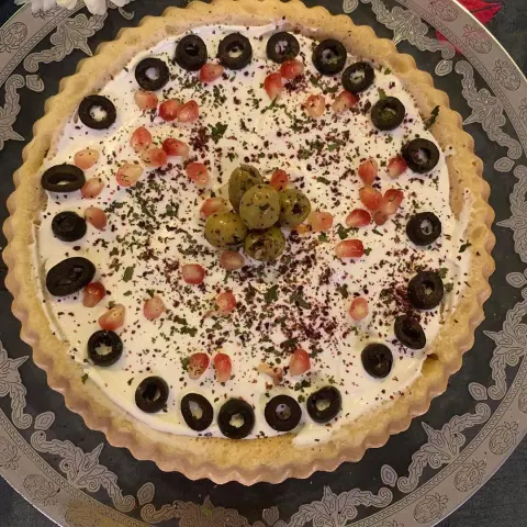 تارت مالح بحشوة لبنه بالنعناع او لبنه بالشمندر شي لذيذ وانيق في تقديم #تارت_مالح