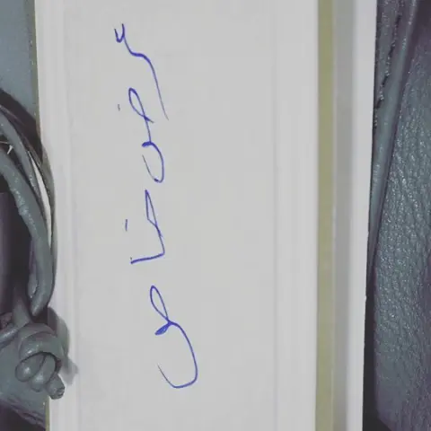 اللي يطلب كميه كبيره ياخذ كرت عرض خااااص المره هذي عليك والمره 2 علينا