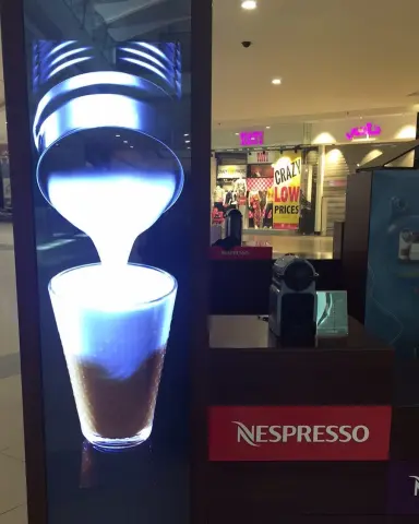 ‏ليه احنا مختلفين؟ ‏عشان احنا بنقدم قهوتنا بس من nespresso
