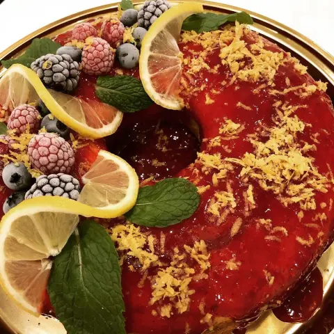 ‏Lemon cake ..♡ كيكة الليمون مع صلصة التوت . . . للطلب التواصل على الواتساب .. #الجبيل_البلد #الخبر #الدمام #الشرقيه #الجبيل #ورق_عنب #ورق_عنب_حامض #ورق_عنب_دبس_الرمان #ورق_عنب_ناطع #ورق_عنب_حار #الجبيل_الصناعية #تشيز_لوتس_الجبيل #حلويات_الجبيل #الجبيل_البلد #حلى_قهوه_الجبيل #تشيز_سينابون #لوتس_الجبيل #ورق_عنب_الجبيل #تسليم_فورري #تسليم_فوري_الجبيل #الاسر_المنتجه_الجبيل #ورق_عنب_سبايسي #طباخات_الجبيل #طباخات_الجبيل_تسليم_فوري #طباخات_الجبيل_الصناعيه #طباخات_الجبيل_البلد #مسخن_الجبيل_الصناعيه #مسخن_الجبيل