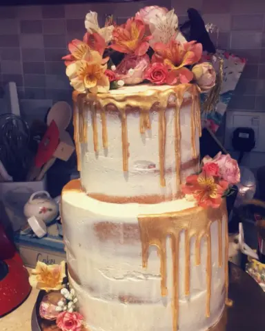 Golden Drip Cake ✨