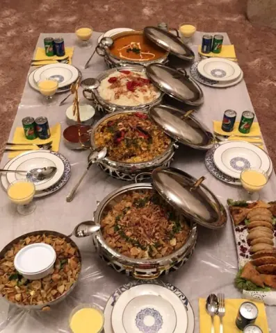 طلبيه عشاء عليهم بالعافيه
