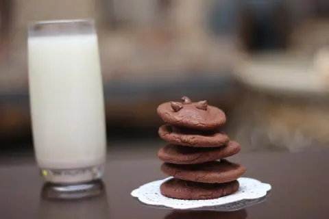 I can't stop eating cookies
