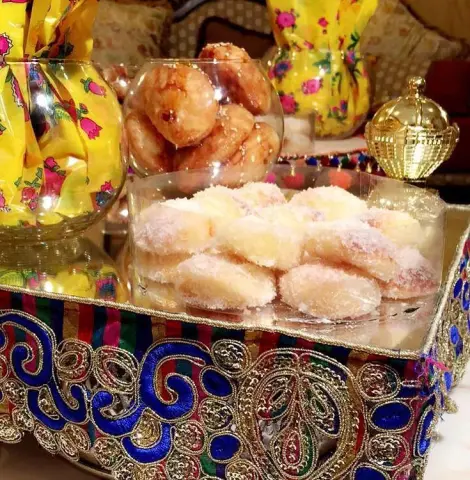 عساه بالعافيه ❤️ صينية حلويات رمضانية مشكله #لوتس #رمضان #نوتيلا #ماركات #افنان_الباتل #حلويات#حلى#حلو#كيك#فيتق#ميني#نوتيلل#ميكاب