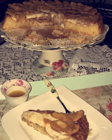 بالعافيه على زبونتي #تارت_البسبوسه_بالتفاح_والكراميل